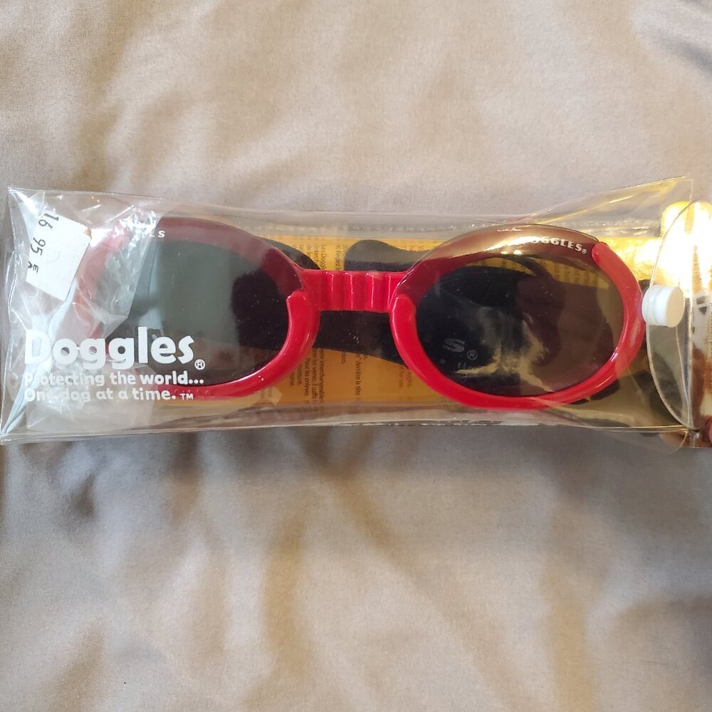New original Doggles dog goggles sz m